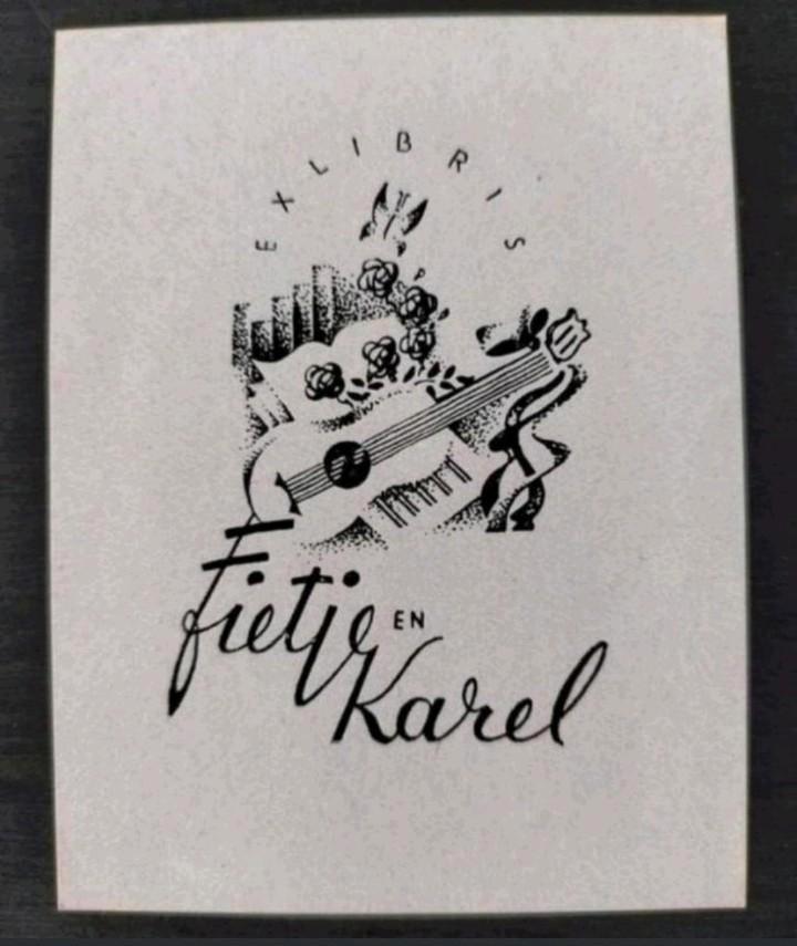 Exlibris Fietje en Karel (G.H. Hahn, 1945) (gitaar, vlinder), Antiek en Kunst, Kunst | Etsen en Gravures, Ophalen of Verzenden