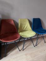 3 gekleurde stoelen, Huis en Inrichting, Stoelen, Ophalen, Stof, Overige kleuren, Drie