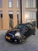 Mini 1.6 Cooper Cabrio chili 2015 Zwart, Auto's, Mini, Zwart, 4 cilinders, Cabriolet, 4 stoelen
