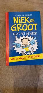 Niek de Groot flikt het 'm weer! - Lincoln Peirce, Ophalen of Verzenden, Gelezen, Lincoln Peirce, Fictie algemeen