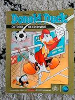 Donald duck ontdekt de eredivisie, Eén stripboek, Ophalen of Verzenden, Zo goed als nieuw, Donald Duck