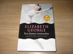 Elizabeth George - Een duister vermoeden, Ophalen of Verzenden, Zo goed als nieuw