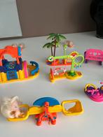 Speeltuintje met kleine popjes, Ophalen of Verzenden, Gebruikt