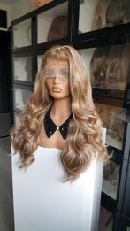Luxe Lace Pruik: Licht bruin met plukjes, krul, Ophalen of Verzenden, Nieuw, Pruik of Haarverlenging