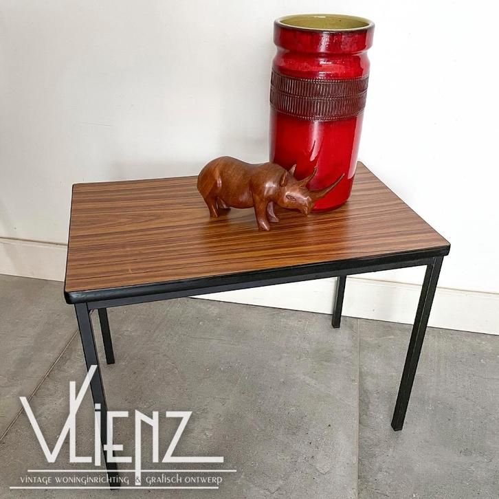 Vintage, retro, industriële bijzettafel, plantentafel, tafel, Verzamelen, Retro, Huis en Inrichting, Ophalen of Verzenden