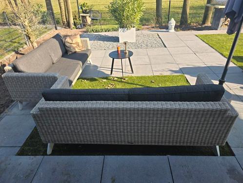 Tuinbanken 2 stuks, Tuin en Terras, Tuinsets en Loungesets, Gebruikt, Kunststof, Bank, Ophalen