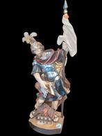 Houten beeld 67 cm hoog vorige eeuw. €295., Antiek en Kunst, Ophalen