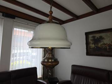 Vintage Hanglamp met Glazen Kap beschikbaar voor biedingen