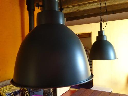 Grote hanglampen met heel lange snoeren, Huis en Inrichting, Lampen | Hanglampen, Zo goed als nieuw, Minder dan 50 cm, Metaal