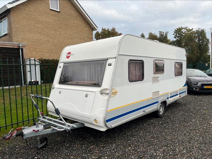Bürstner Fun 455 TN, Caravans en Kamperen, Caravans, Bedrijf, tot en met 4, 1000 - 1250 kg, Rondzit, Bürstner, Frans bed, Disselslot