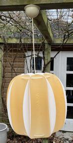 Leuke Kunststof Lamp ( vintage retro mid century design ), Huis en Inrichting, Lampen | Hanglampen, Kunststof, Gebruikt, 50 tot 75 cm