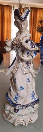 Oude meissen prachtige Hand gedecoreerd chique dame., Antiek en Kunst, Antiek | Porselein, Verzenden