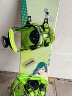 Burton Chicklet 125 met Flow Bindingen, Sport en Fitness, Snowboarden, Ophalen of Verzenden, Gebruikt, Board