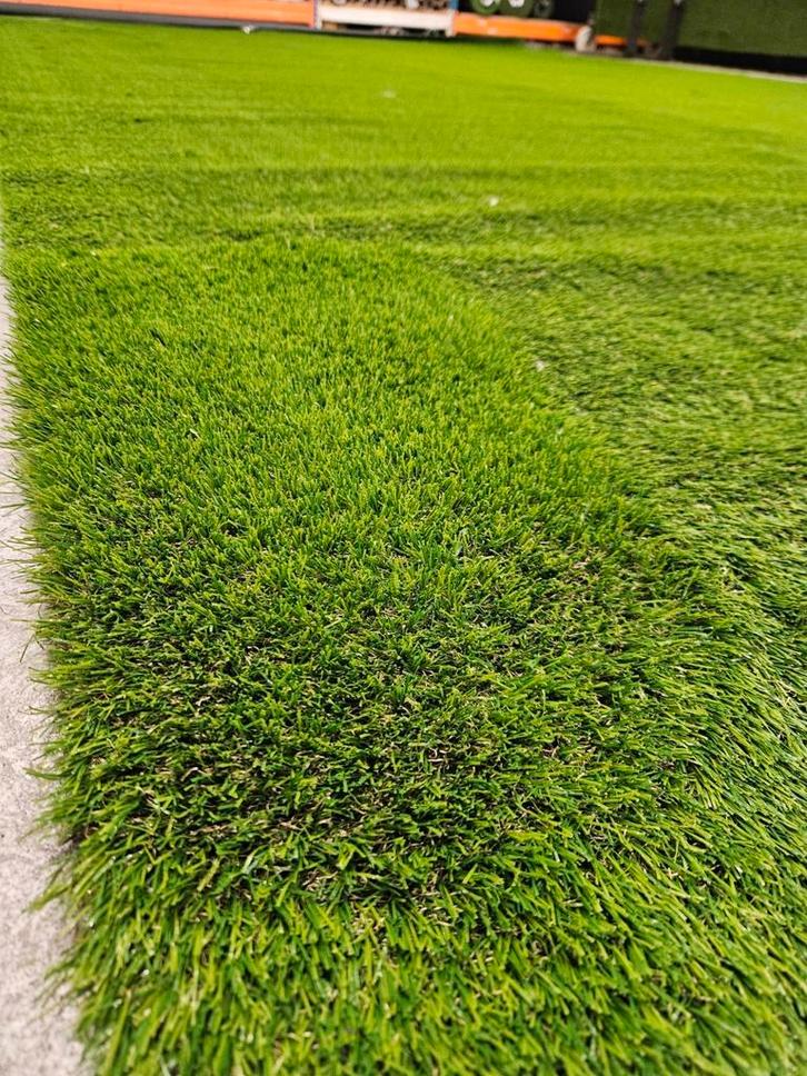 Kunstgras rol 8.00 x 5.00 35mm nu opruimingsprijs €500,-, Tuin en Terras, Gras en Kunstgras, Nieuw, 20 m² of meer, Ophalen of Verzenden