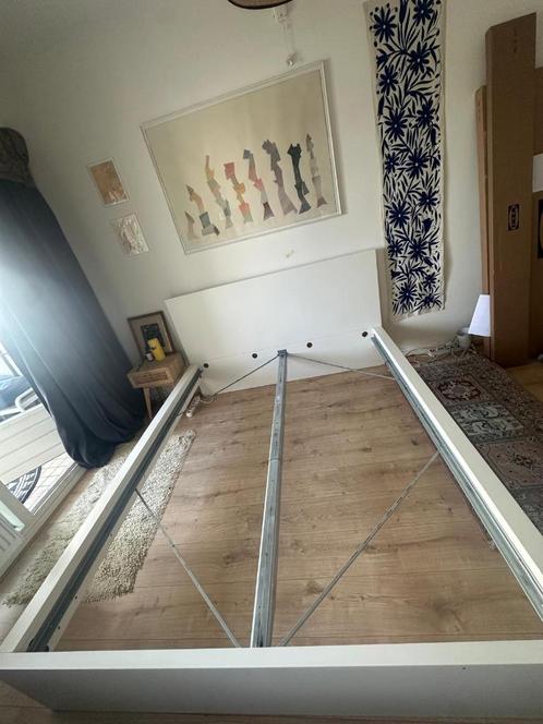 MALM ikea white bedframe, Huis en Inrichting, Slaapkamer | Bedden, Gebruikt, Tweepersoons, 160 cm, 200 cm, Hout, Wit, Ophalen