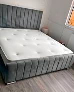 Stijlvol Bed met Panelen, Verzenden, Wit, Dekbedovertrek, Nieuw
