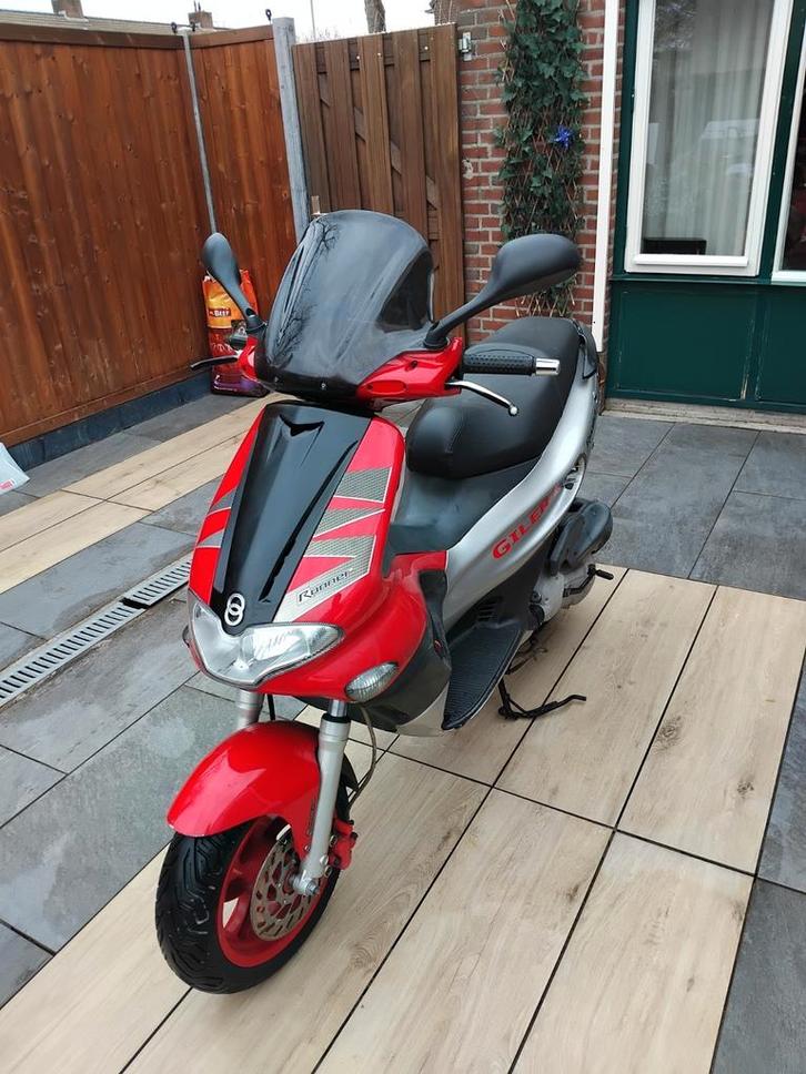 Gilera Runner 180cc dd dg, Fietsen en Brommers, Scooters | Piaggio, Zo goed als nieuw, Overige modellen, Ophalen of Verzenden