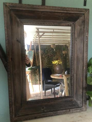 Prachtige houten spiegel – 70 x 58 cm beschikbaar voor biedingen