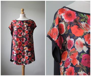 MarcCain - bloemen top met zijde / blauw rood / maat 42 beschikbaar voor biedingen
