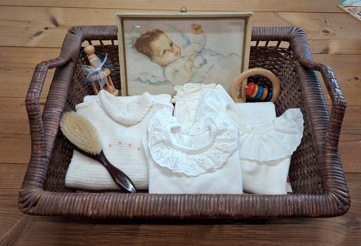 Brocante Luiermandje, mandje jaren 60 compleet met inhoud., Antiek en Kunst, Curiosa en Brocante, Ophalen of Verzenden