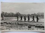 B77 Militair, Verzamelen, Foto's en Prenten, Ophalen of Verzenden, Voor 1940