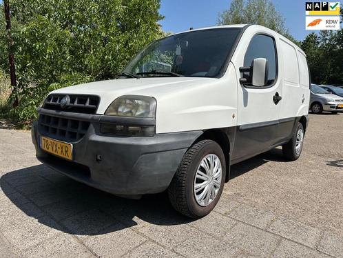 Fiat Doblò 1.2 benzine, trekhaak, Auto's, Bestelauto's, Bedrijf, Te koop, ABS, Centrale vergrendeling, Radio, Startonderbreker