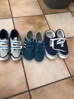 Twee paar schoenen, maat 32, 33 en maatje 36 gratis erbij, Gebruikt, Adidas, Dutchy en Gratis, Schoenen, Ophalen of Verzenden