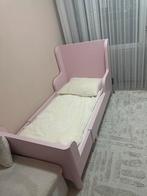Roze IKEA peuterbed meegroei incl. Matras, Kinderen en Baby's, Kinderkamer | Bedden, Ophalen, 70 tot 85 cm, 140 tot 160 cm, Zo goed als nieuw