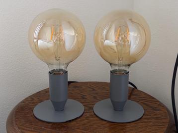 2x vintage filamentlampen, industrieel design beschikbaar voor biedingen