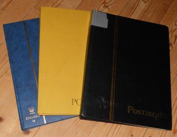 3 stockboeken met postzegels: CANADA, NIEUW ZEELAND en de VS beschikbaar voor biedingen
