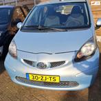 Toyota Aygo 1.0-12V, Auto's, Toyota, Voorwielaandrijving, Stof, Gebruikt, 68 pk