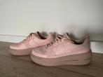 Nike Air Force 1 PLT.AF.ORM "Triple Pink" - Maat 39, Kleding | Dames, Schoenen, Nike, Ophalen of Verzenden, Roze, Zo goed als nieuw