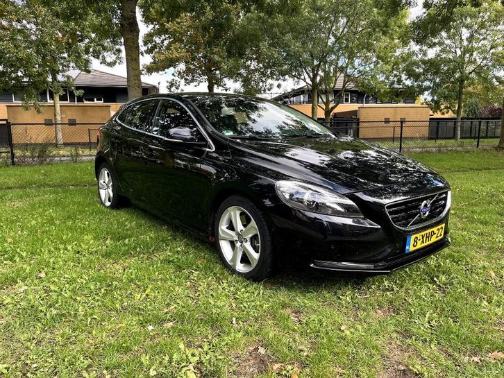 Volvo V40 D4 Summum Full option, Auto's, Volvo, Particulier, V40, ABS, Achteruitrijcamera, Adaptieve lichten, Airbags, Airconditioning