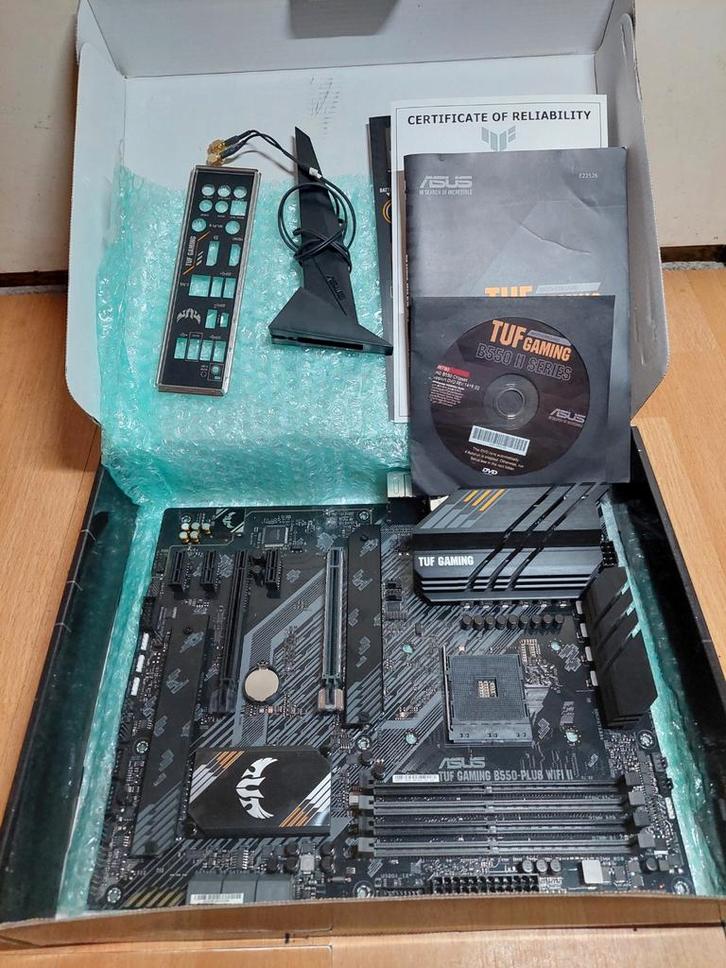 Asus TUF Gaming B550 Moederbord, Computers en Software, Moederborden, Gebruikt, AMD, DDR4, Ophalen of Verzenden