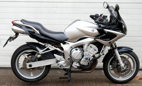 YAMAHA FZS 600 FAZER (bj 2004), Motoren, Motoren | Yamaha, Particulier, Sport, meer dan 35 kW, 4 cilinders
