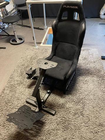 Playseat Evolution Racestoel + Gearshift Holder beschikbaar voor biedingen
