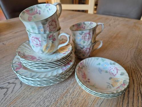 Barratts thee servies VINTAGE, Huis en Inrichting, Keuken | Servies, Zo goed als nieuw, Overige typen, Overige stijlen, Porselein