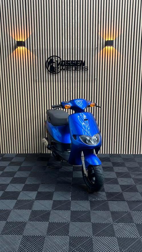 Piaggio Zip fastrider | Brom | Nette staat, Fietsen en Brommers, Scooters | Piaggio, Maximaal 45 km/u, Benzine, Ophalen of Verzenden