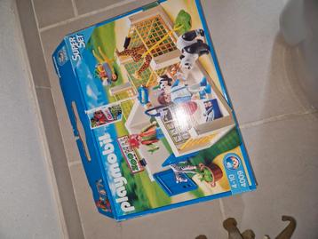 Playmobil dierentuin met heeeeel veel extra's beschikbaar voor biedingen