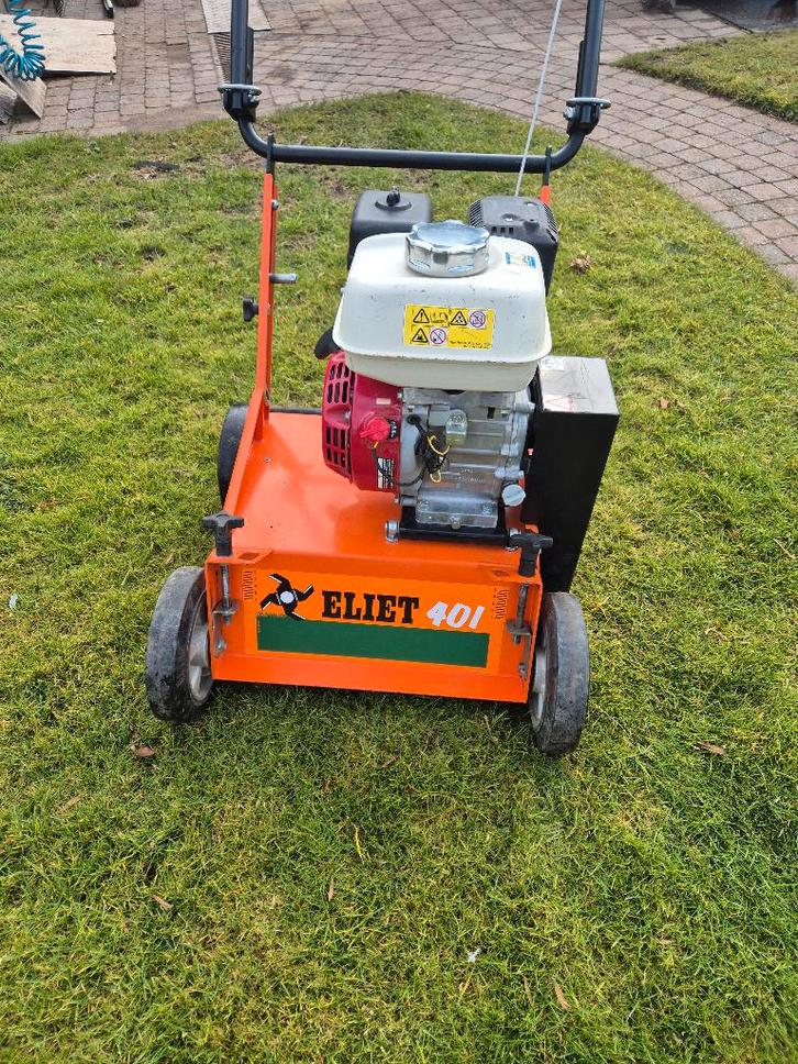 Eliet E401 profi verticuteermachine (nieuwe messen set), Tuin en Terras, Verticuteermachines, Zo goed als nieuw, Benzine, Ophalen