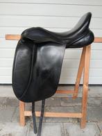 Hulsebos 18 inch Ultimate D dressuurzadel, Dieren en Toebehoren, Ophalen of Verzenden, Gebruikt, Dressuur
