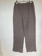 American Vintage bruine pull on broek wijde pijpen maat S, Parc d’activités de Signes, 84 allée de Stockholm, 83870 Signes, Frankrijk.
