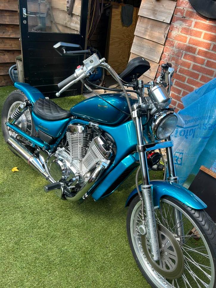 Prachtige Suzuki Intruder te koop met nog geen 11.000 km, Motoren, Onderdelen | Suzuki, Gebruikt, Ophalen of Verzenden