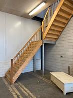 Bordes Trap 454 cm hoog ( industrieel), Doe-het-zelf en Verbouw, Ladders en Trappen, Ophalen of Verzenden, Gebruikt, Trap, 4 meter of meer