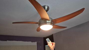 plafond ventilator beschikbaar voor biedingen