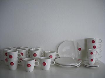 Douwe Egberts by Nicolai Carels servies beschikbaar voor biedingen