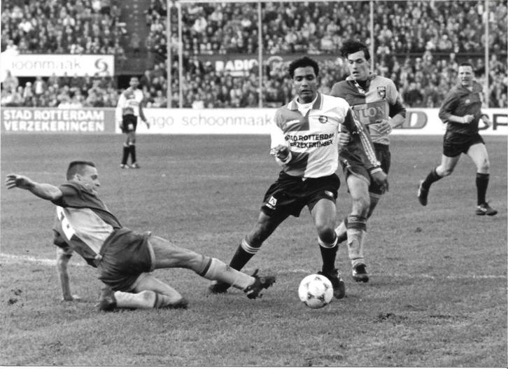 6x foto Feyenoord - Piet Bouts  - 1994+1999+2001 Vitesse, Verzamelen, Sportartikelen en Voetbal, Zo goed als nieuw, Overige typen