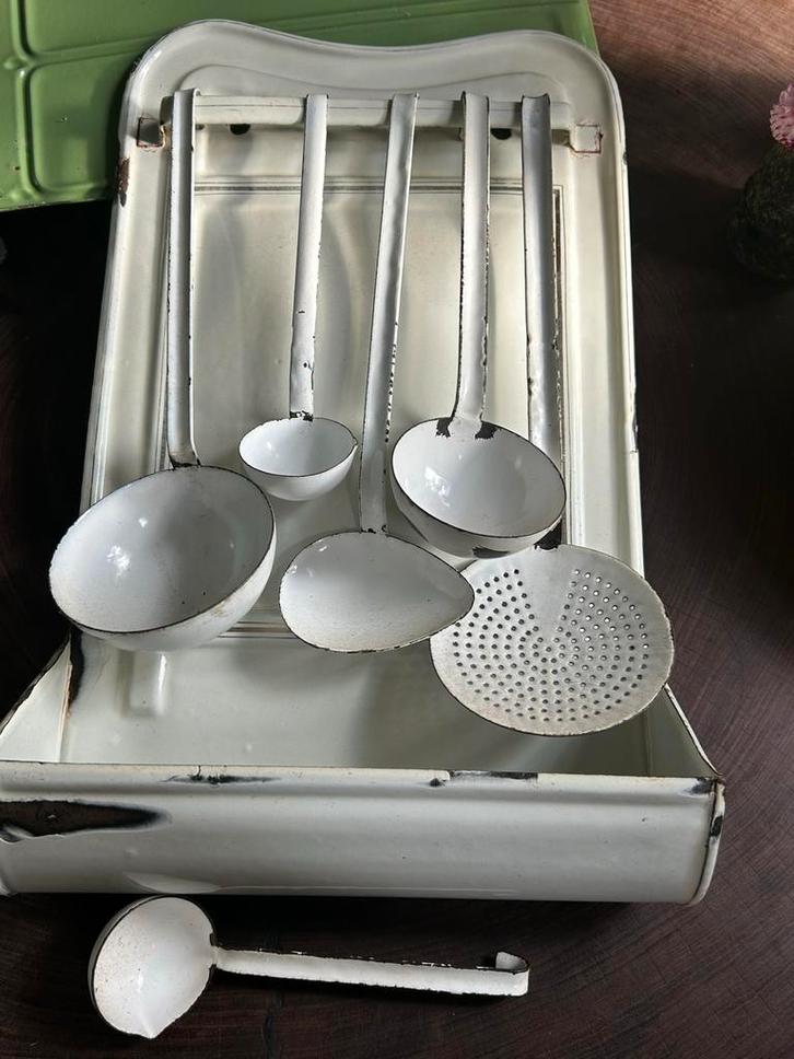 Antiek Emaille Lepelrek met Lekbak & Juslepel, Antiek en Kunst, Antiek | Keukenbenodigdheden, Ophalen of Verzenden