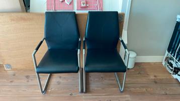 6 Zwarte Skai Stoelen met Stalen Frame - Nieuwstaat beschikbaar voor biedingen