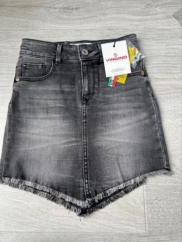 *NIEUW* Stoere grey denim rok van Vingino in maat 140  beschikbaar voor biedingen